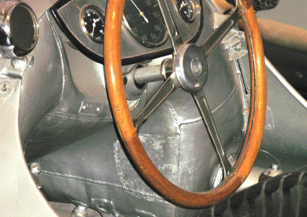 auto-cockpit-1